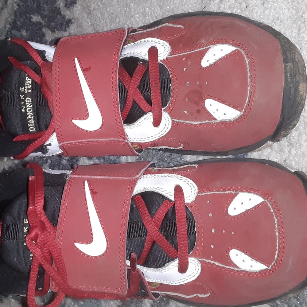 Nike Diamond Turf 2